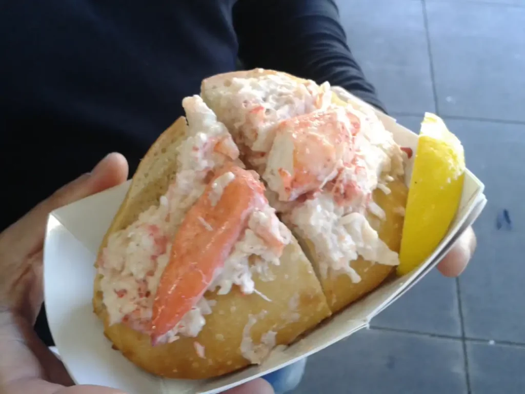 Bocadillo de langosta en Fisherman´s Wharf