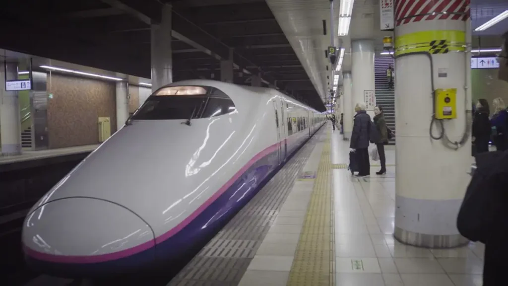 Tren en Estación de Japón