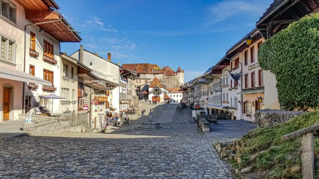 Vista del pueblo de Gruyere